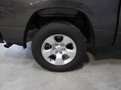 Used 2020 RAM 1500 Big Horn AWD/4WD image 30