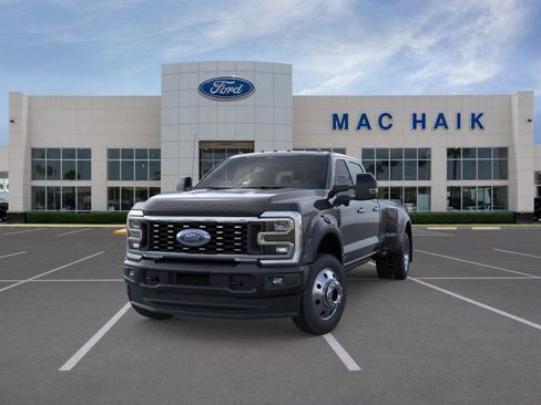 New 2026 Ford F450 Platinum w/ FX4 Off-Road Package image 2