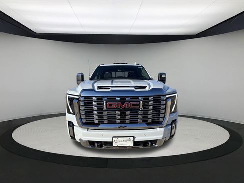 New 2026 GMC Sierra 3500 Denali image 2