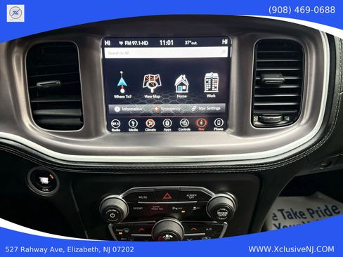 Used 2019 Dodge Charger SXT w/ Plus Group image 16