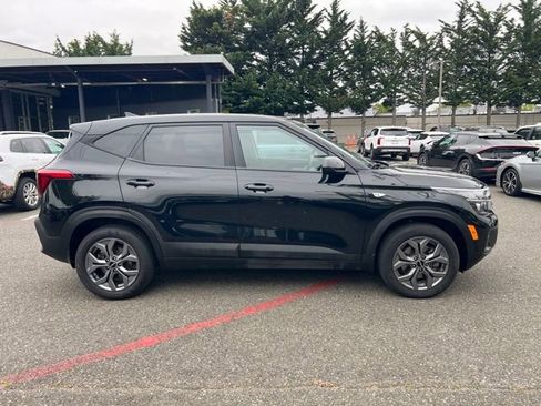 Certified 2024 Kia Seltos LX AWD/4WD image 8