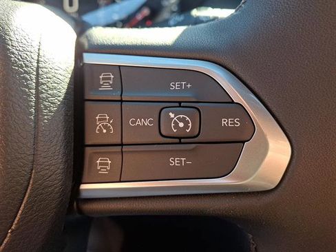 New 2026 Jeep Compass Limited image 17