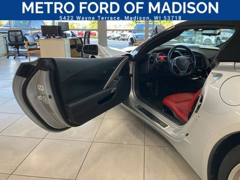 Used 2017 Chevrolet Corvette Stingray Convertible w/ Battery Protection Package image 12