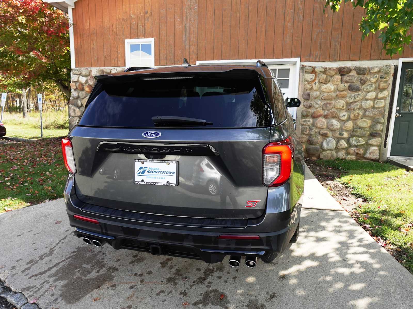 Used 2020 Ford Explorer ST w/ Premium Technology Package AWD/4WD image 7