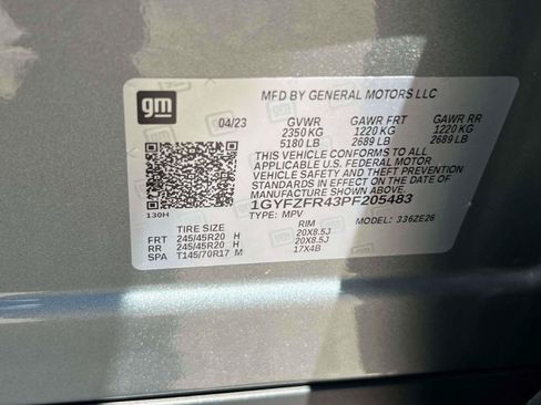 Used 2023 Cadillac XT4 Sport w/ Cold Weather Package AWD/4WD image 13