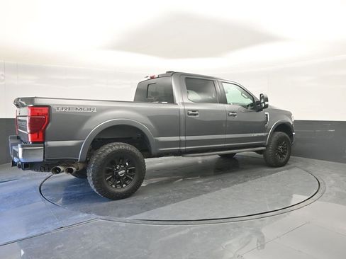 Certified 2021 Ford F250 Lariat w/ Tremor Off-Road Package image 15