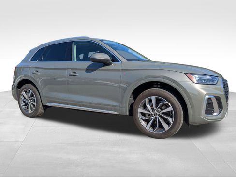 Certified 2024 Audi Q5 2.0T Premium Plus image 1