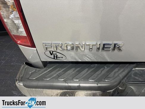 Used 2019 Nissan Frontier SV image 30