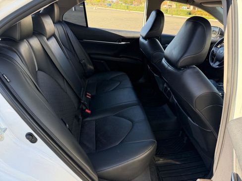 Used 2021 Toyota Camry XSE w/ Carpet Mat Package (TMS) image 18