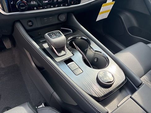 New 2026 Nissan Rogue Platinum AWD/4WD image 13