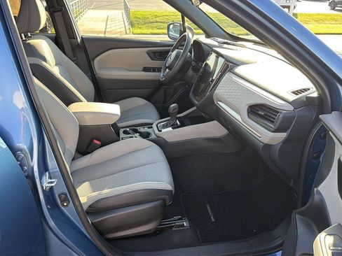 Used 2025 Subaru Forester Premium AWD/4WD image 13