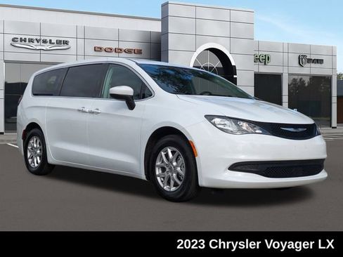 Used 2023 Chrysler Voyager LX image 1