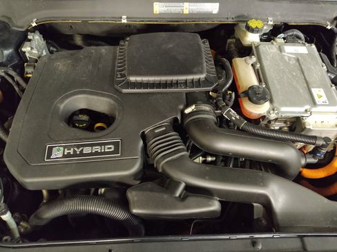 Used 2020 Ford Fusion SE FWD image 30