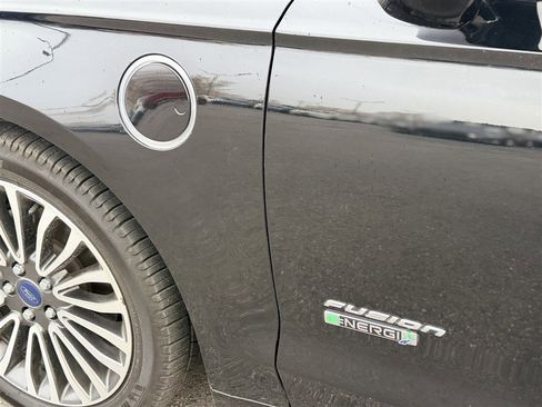 Used 2017 Ford Fusion Energi Titanium image 14