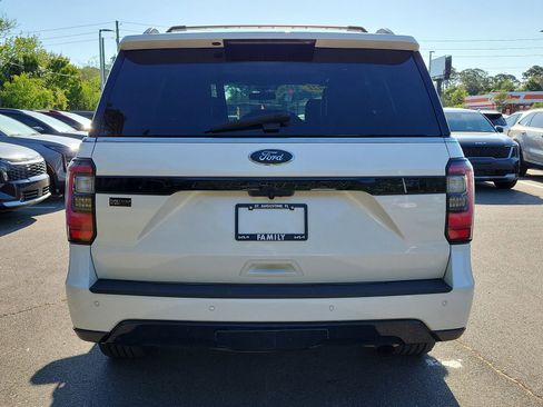 Used 2021 Ford Expedition Limited AWD/4WD image 5