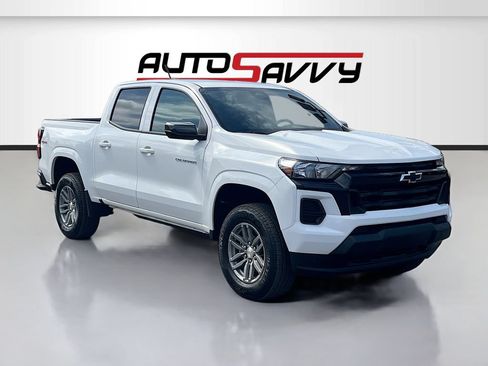 Used 2026 Chevrolet Colorado LT w/ Advanced Trailering Package AWD/4WD image 1