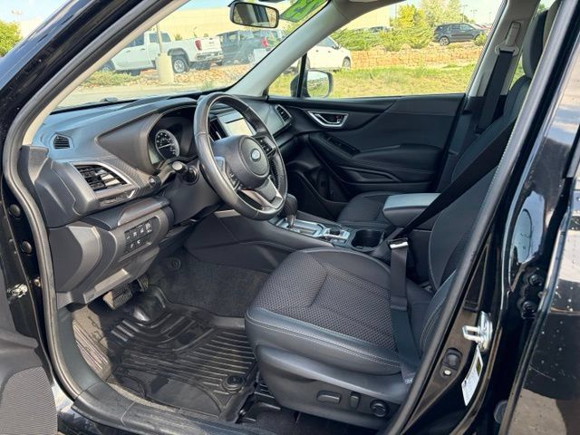 Used 2023 Subaru Forester Premium AWD/4WD image 17
