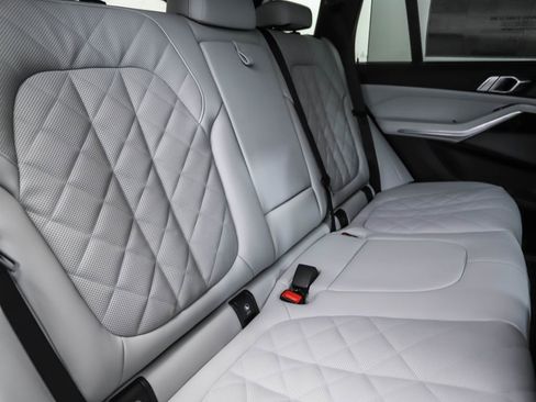 Used 2026 BMW X5 xDrive40i image 28