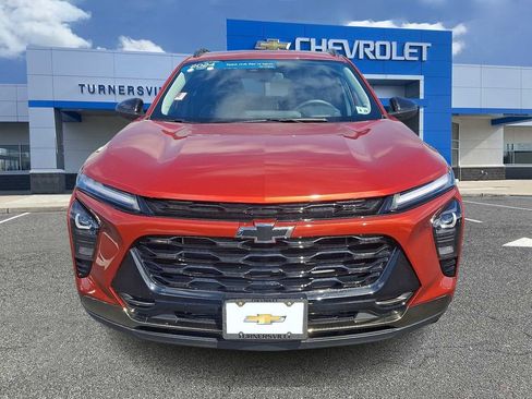 Certified 2024 Chevrolet Trax ACTIV w/ Driver Confidence Package FWD image 2