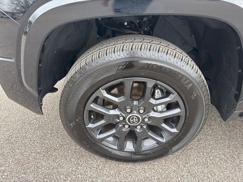 Used 2023 Toyota Tundra Platinum image 15