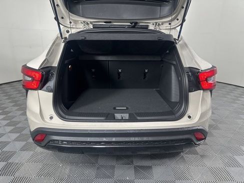 New 2026 Chevrolet Trax RS w/ Sunroof Package image 11