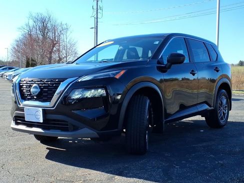 Used 2023 Nissan Rogue S AWD/4WD image 5