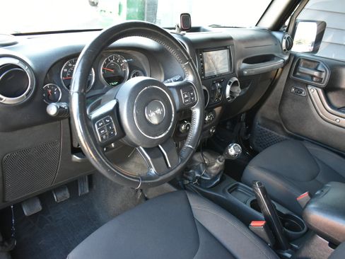 Used 2017 Jeep Wrangler Unlimited Sport w/ Quick Order Package 23S image 10