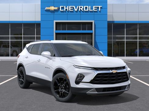New 2026 Chevrolet Blazer LT w/ Convenience Package FWD image 7