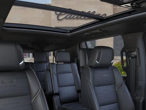 New 2026 Cadillac Escalade ESV Luxury w/ LPO, Radiant Package AWD/4WD image 24
