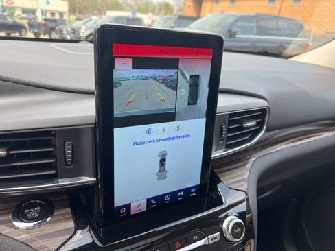 Certified 2023 Ford Explorer Limited w/ Limited Technology Package AWD/4WD image 15