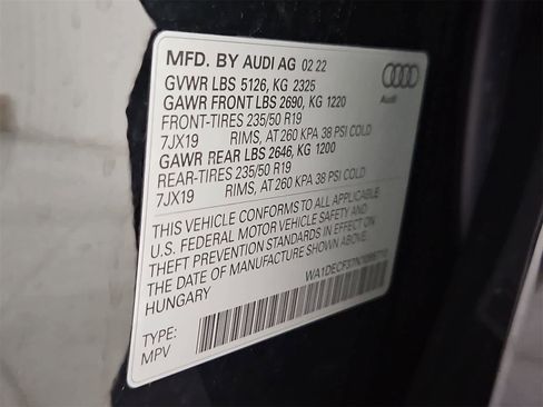 Used 2022 Audi Q3 2.0T Premium w/ Convenience Package image 38