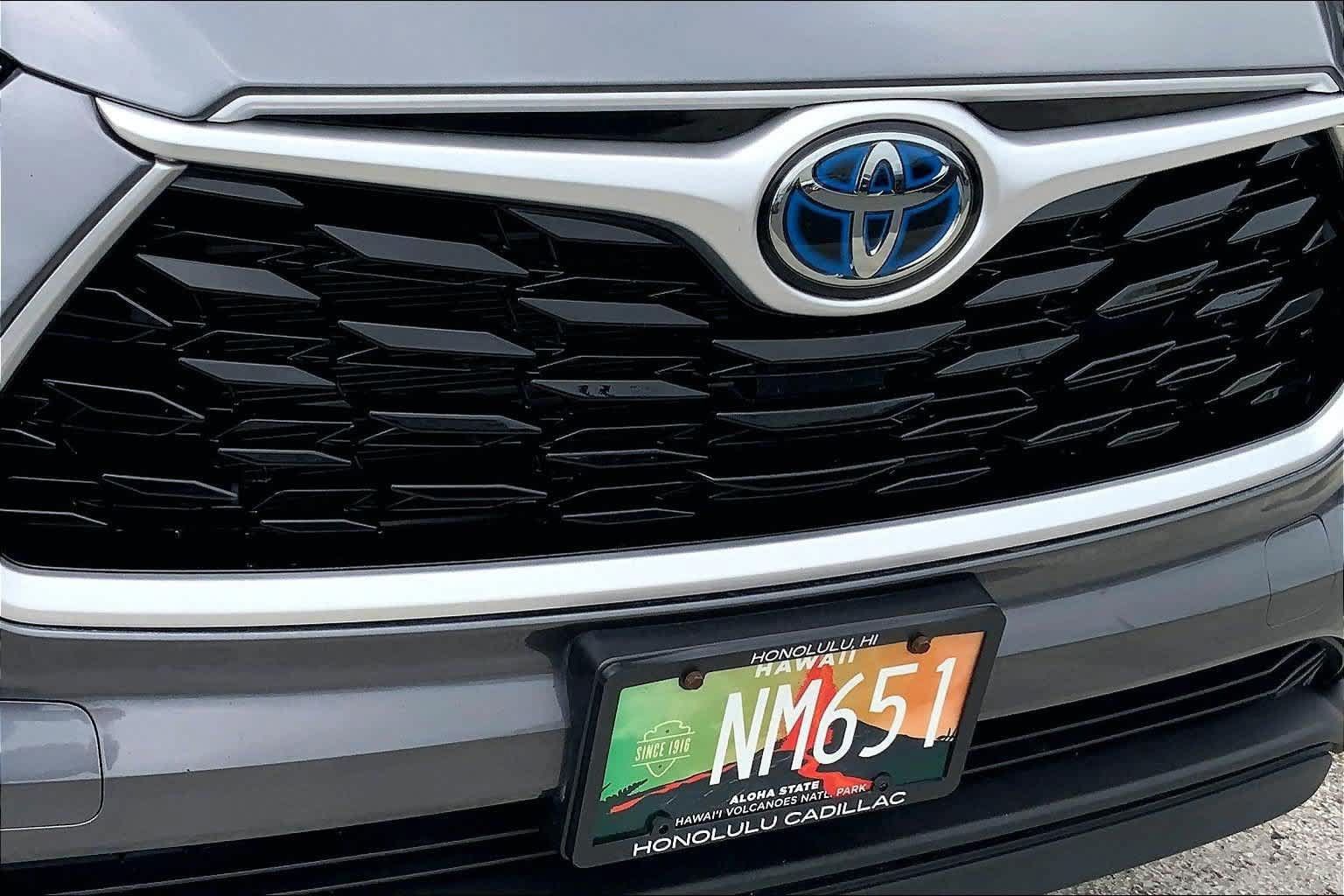 Used 2022 Toyota Highlander XLE AWD/4WD image 33