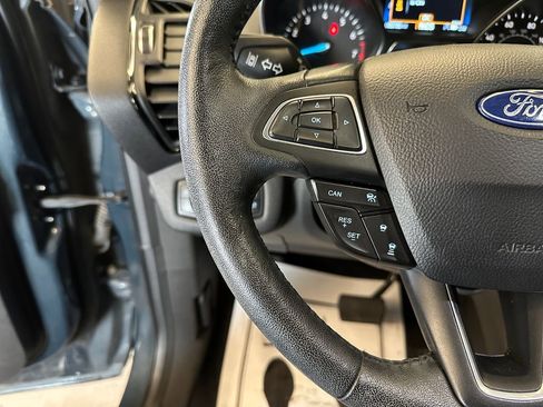 Used 2019 Ford Escape Titanium image 11