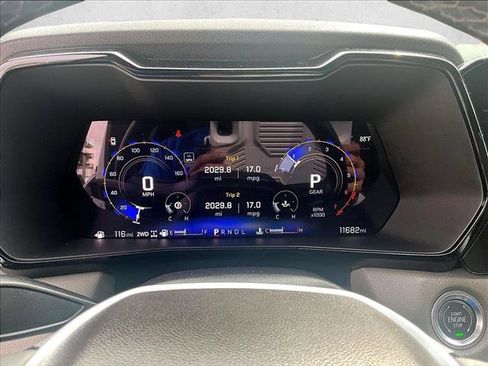 Used 2025 Chevrolet Colorado ZR2 w/ Technology Package AWD/4WD image 22
