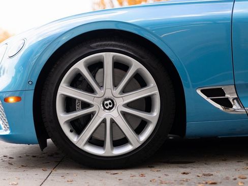 Certified 2022 Bentley Continental GT AWD/4WD image 9