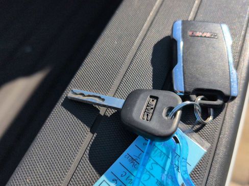 Used 2016 GMC Canyon SLT w/ Trailering Package image 34