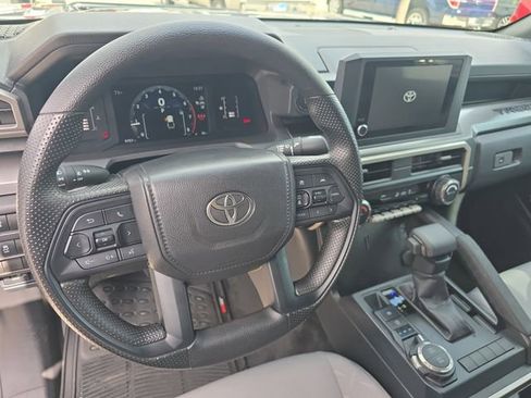 Used 2025 Toyota Tacoma SR5 image 15