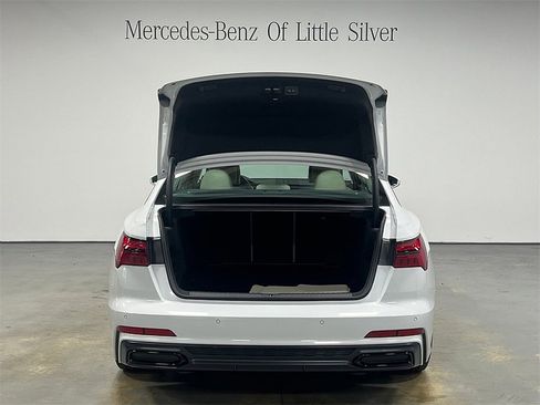 Used 2022 Audi A6 Premium Plus image 5