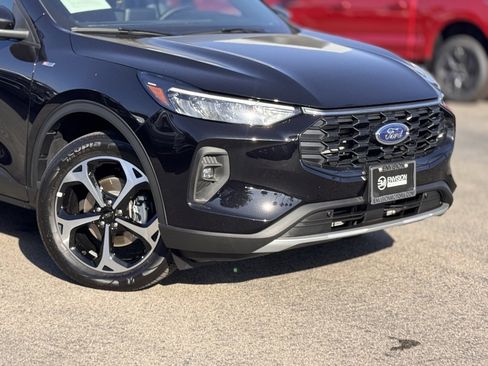 Used 2025 Ford Escape ST-Line Select image 3