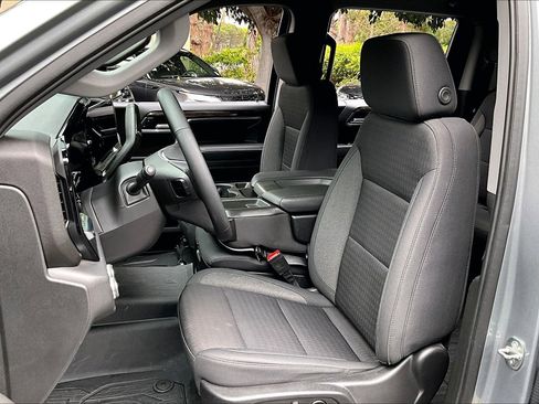 Used 2023 GMC Sierra 1500 SLE image 19