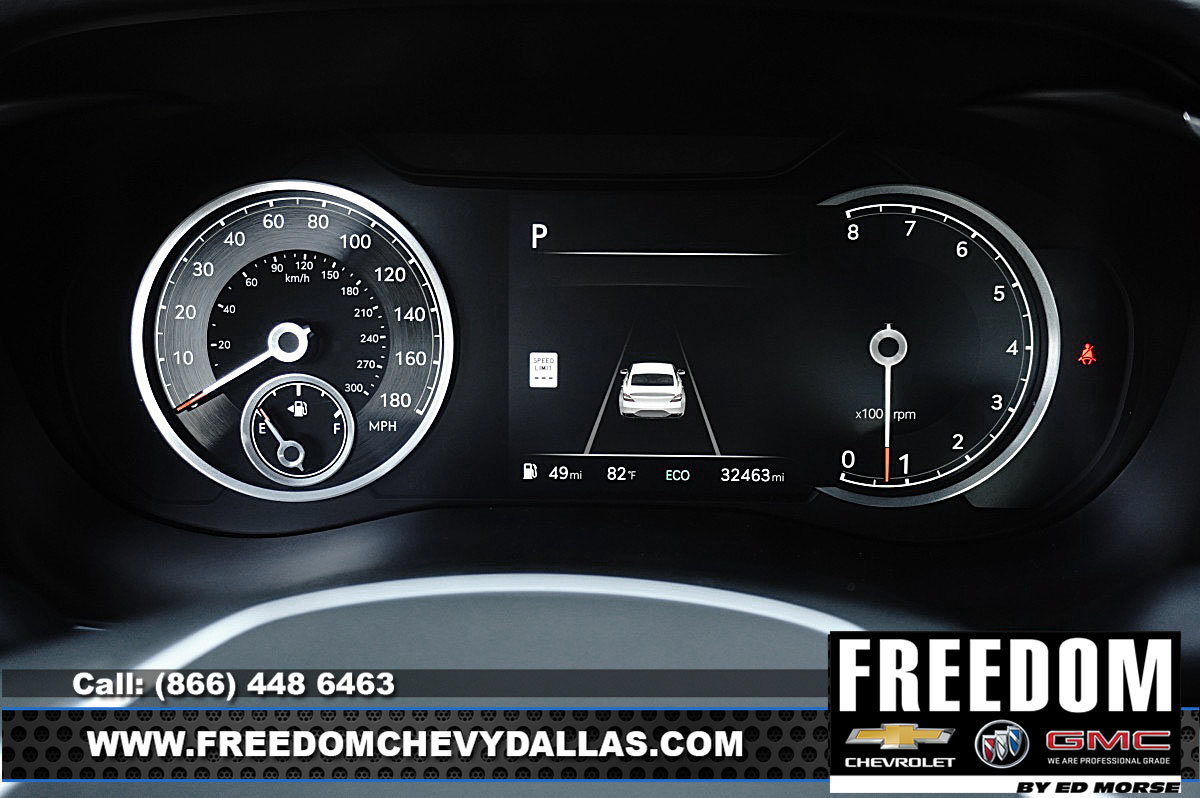 Used 2025 Genesis G70 2.5T AWD/4WD image 14