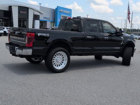 Used 2022 Ford F250 Lariat w/ Lariat Ultimate Package AWD/4WD image 6