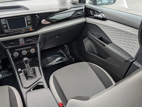 Certified 2024 Volkswagen Taos S FWD image 11