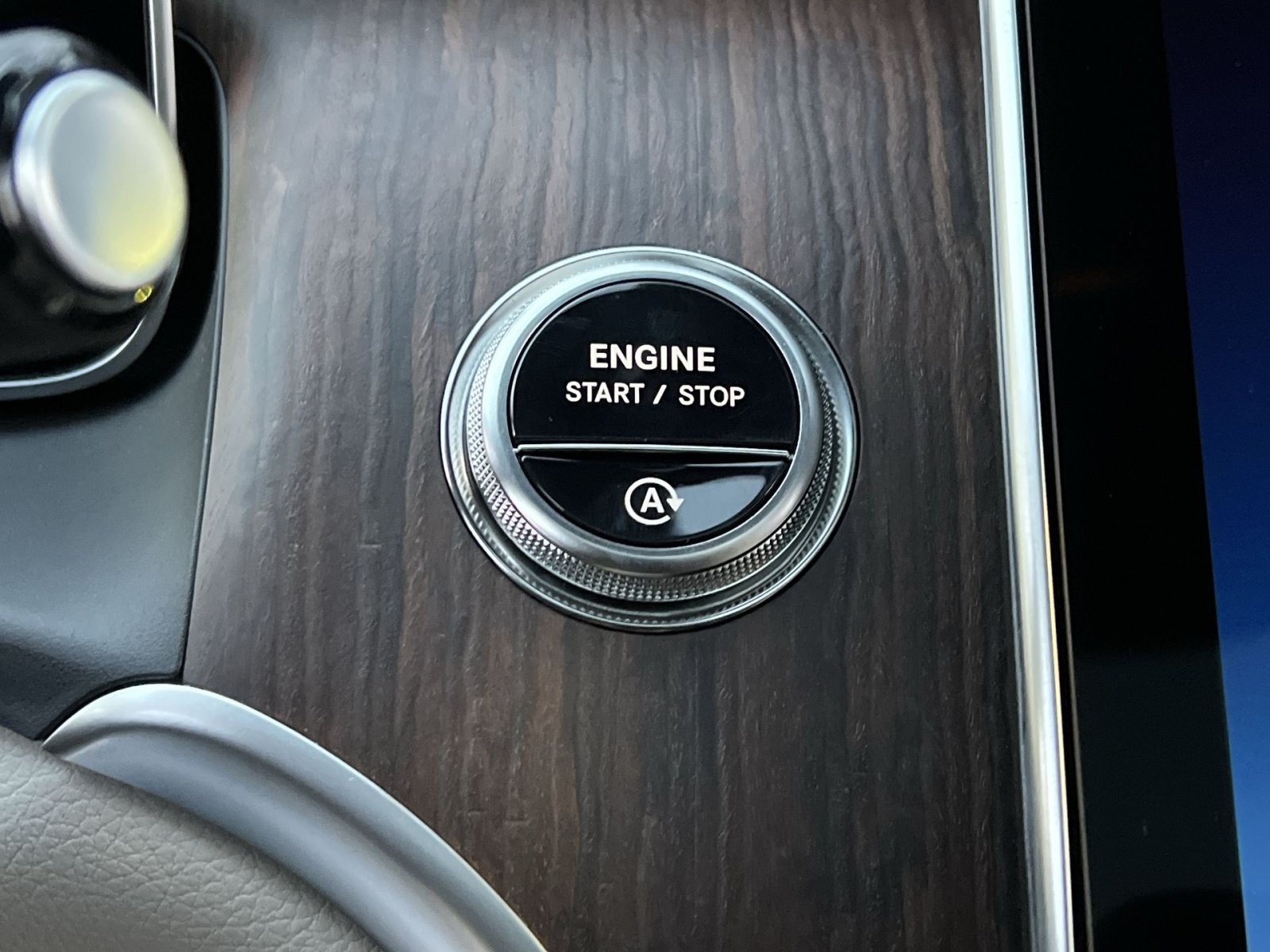 Certified 2026 Mercedes-Benz GLC 300 4MATIC image 31