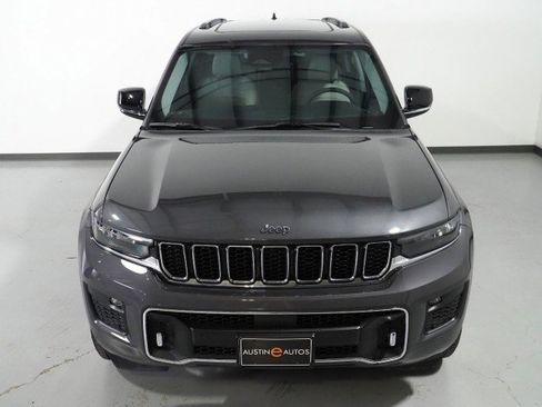 Used 2023 Jeep Grand Cherokee Overland image 11
