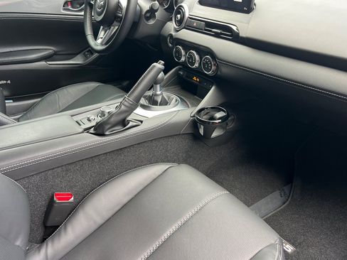 Used 2025 MAZDA MX-5 Miata RF Grand Touring w/ Weather Package image 15