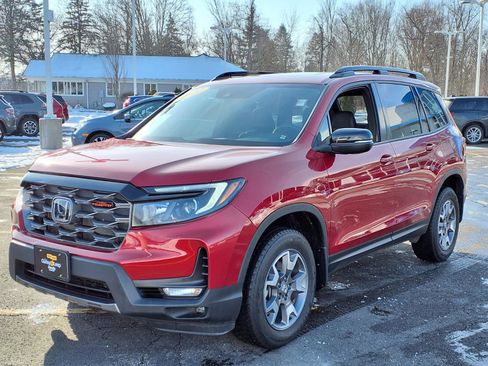 Used 2022 Honda Passport TrailSport image 3