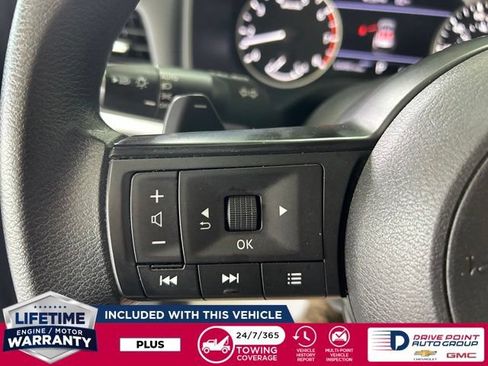 Used 2024 Nissan Rogue SV AWD/4WD image 17