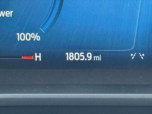 Used 2025 Ford Escape SE w/ PHEV Premium Package image 26