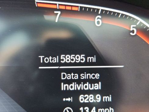 Used 2022 BMW 740i w/ Premium Package image 16